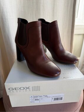 Geox Women's Dark Brown Leather Ankle Booties
